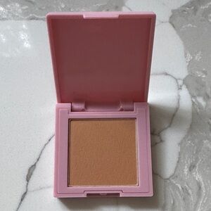 🌸5/$25🌸 Luna Magic soft perfection foundation powder in tan